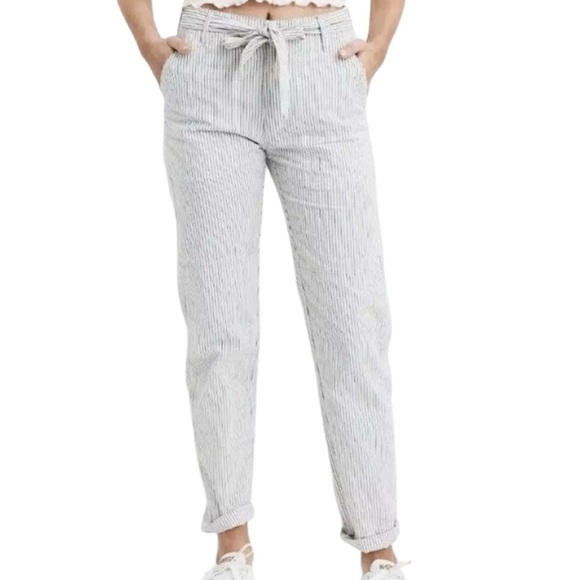 American Eagle Outfitters Pants - American Eagle Pinstripe Pants